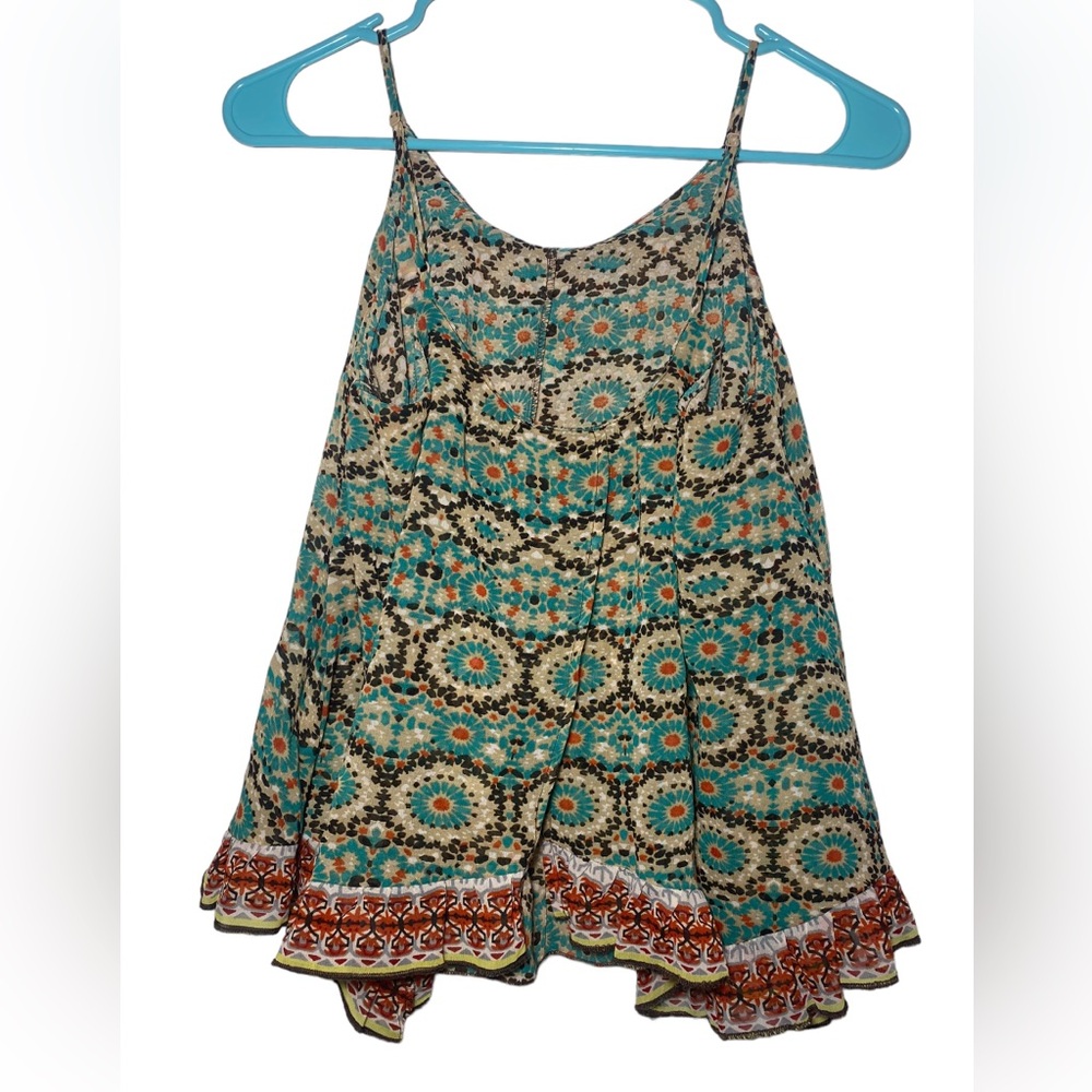 Patrons Of Peace Sleeveless Blouse - Picture 2 of 5